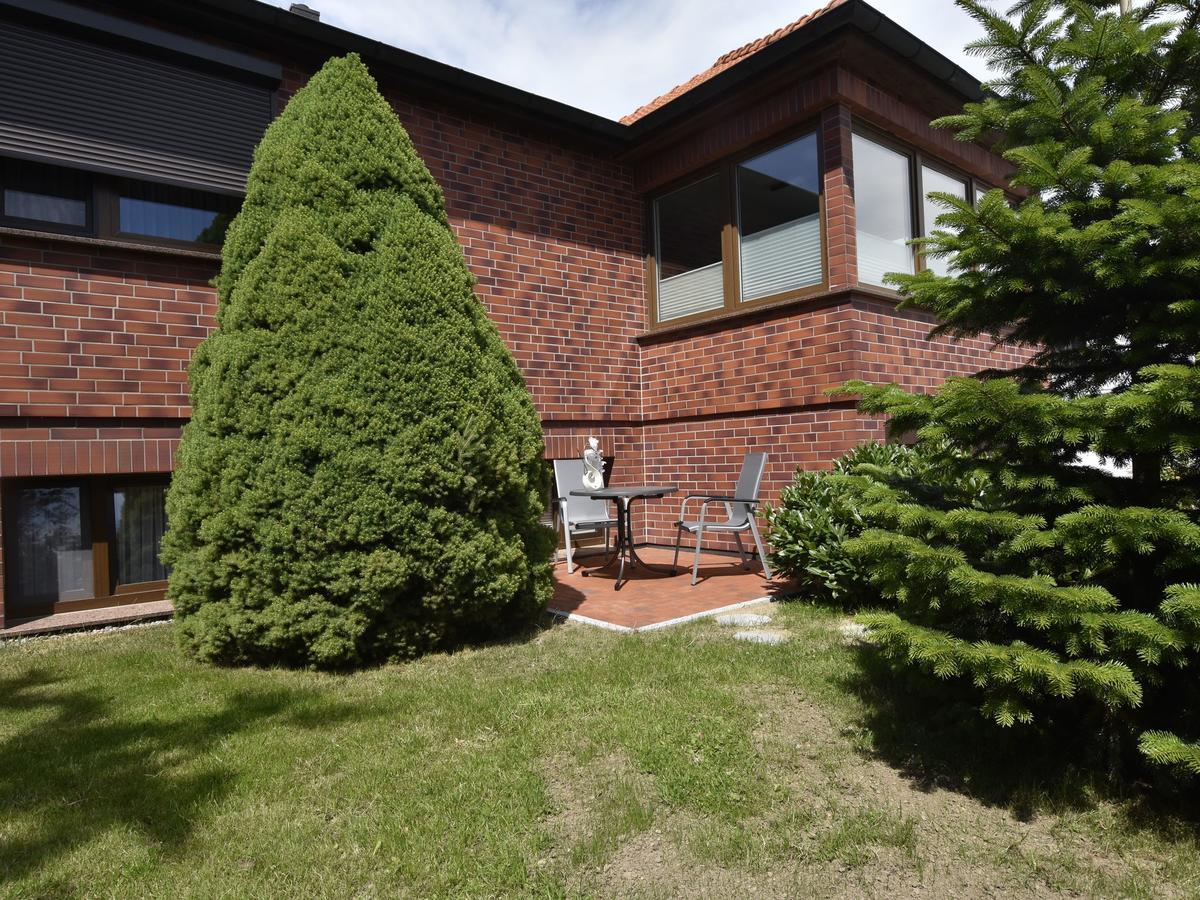 Modern Apartment In Kroepelin With Garden Kültér fotó